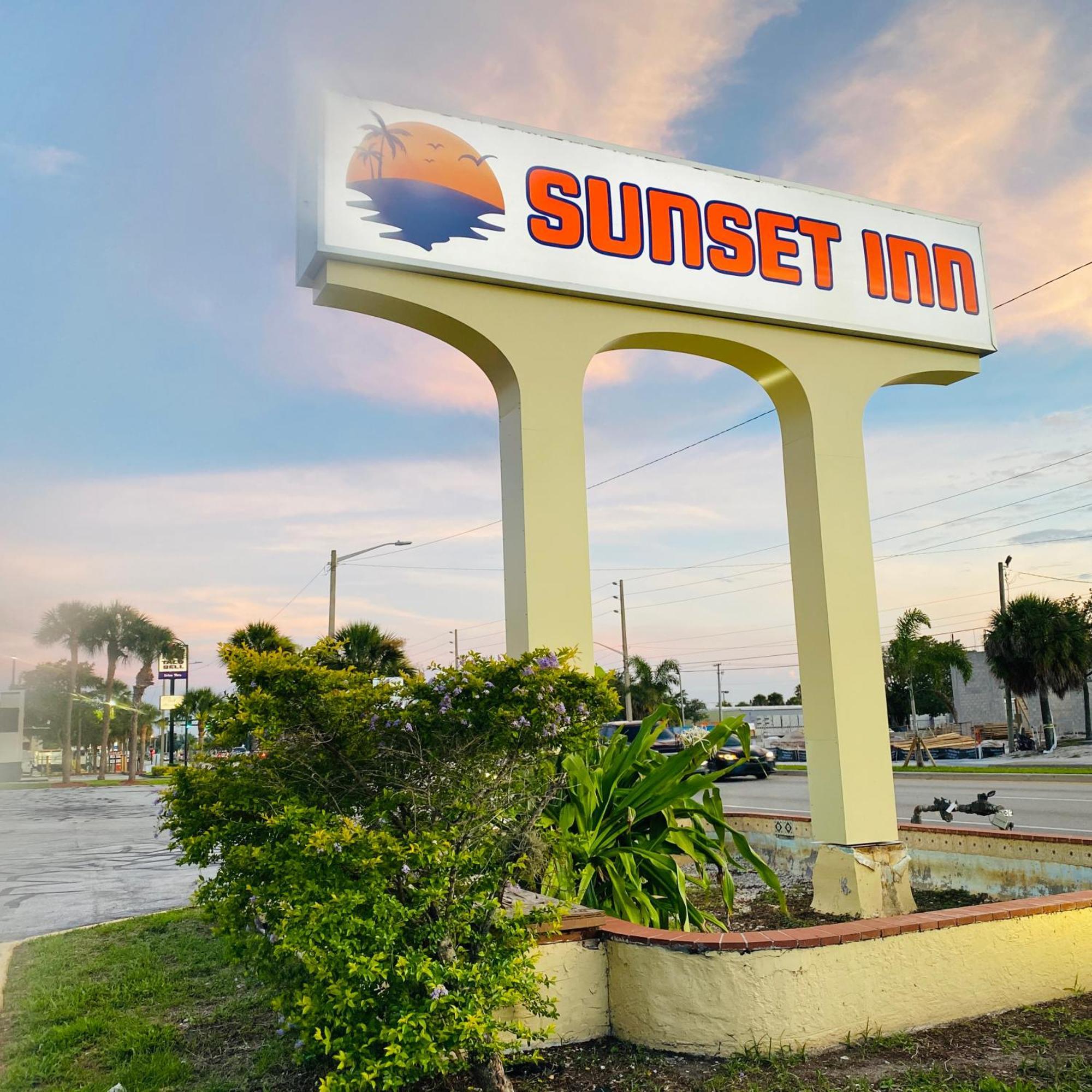 Sunset Inn- Fort Pierce, Fl Zewnętrze zdjęcie