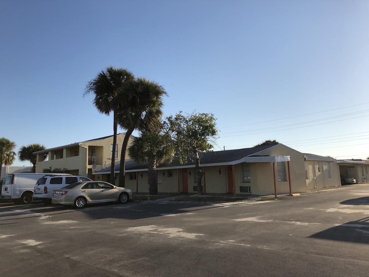 Sunset Inn- Fort Pierce, Fl Zewnętrze zdjęcie