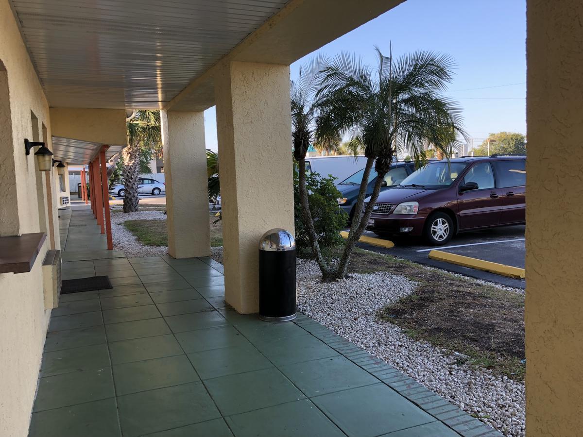 Sunset Inn- Fort Pierce, Fl Zewnętrze zdjęcie